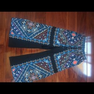 Flowy patterned pants